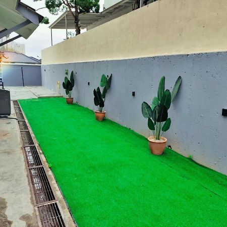 Semi-Detached, Up To 21 Pax, 4 Bedrooms, 3 Bathrooms, 4 Car Parks By Star Home Bayan Lepas Luaran gambar