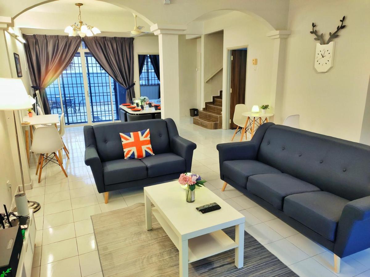 Semi-Detached, Up To 21 Pax, 4 Bedrooms, 3 Bathrooms, 4 Car Parks By Star Home Bayan Lepas Luaran gambar
