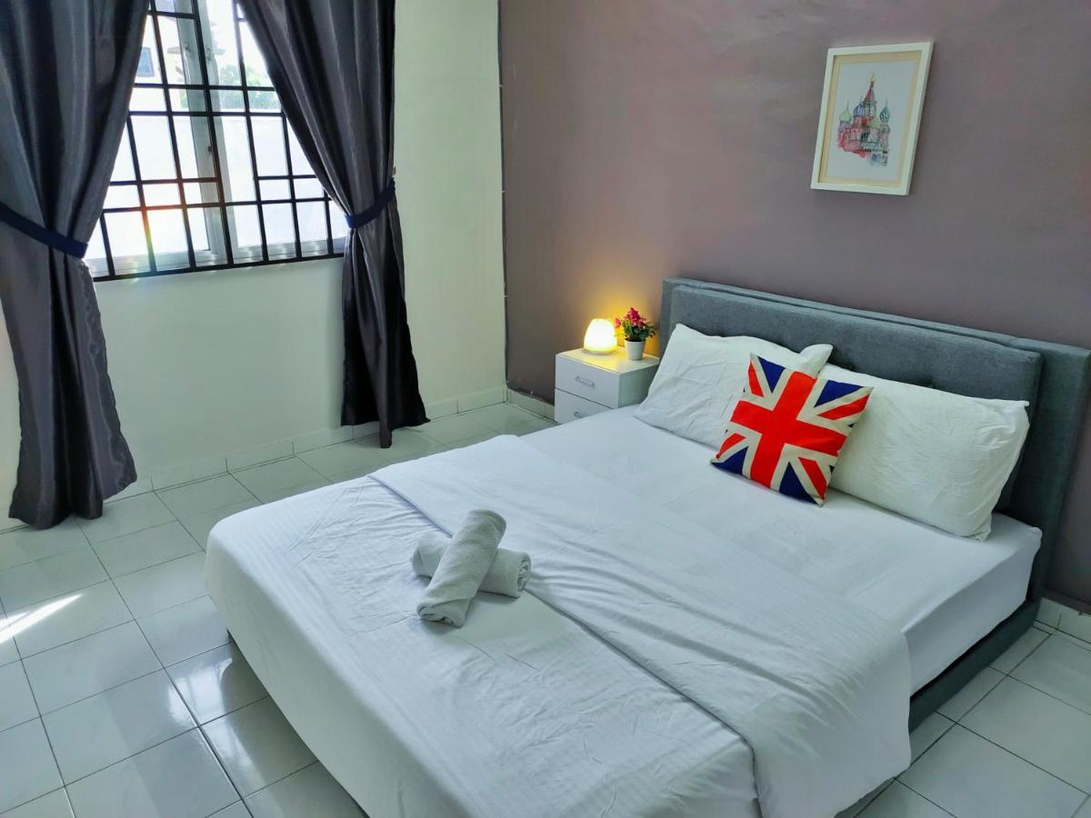 Semi-Detached, Up To 21 Pax, 4 Bedrooms, 3 Bathrooms, 4 Car Parks By Star Home Bayan Lepas Luaran gambar
