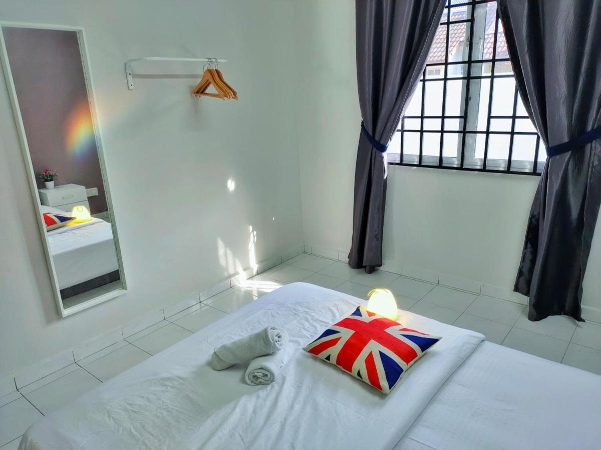 Semi-Detached, Up To 21 Pax, 4 Bedrooms, 3 Bathrooms, 4 Car Parks By Star Home Bayan Lepas Luaran gambar