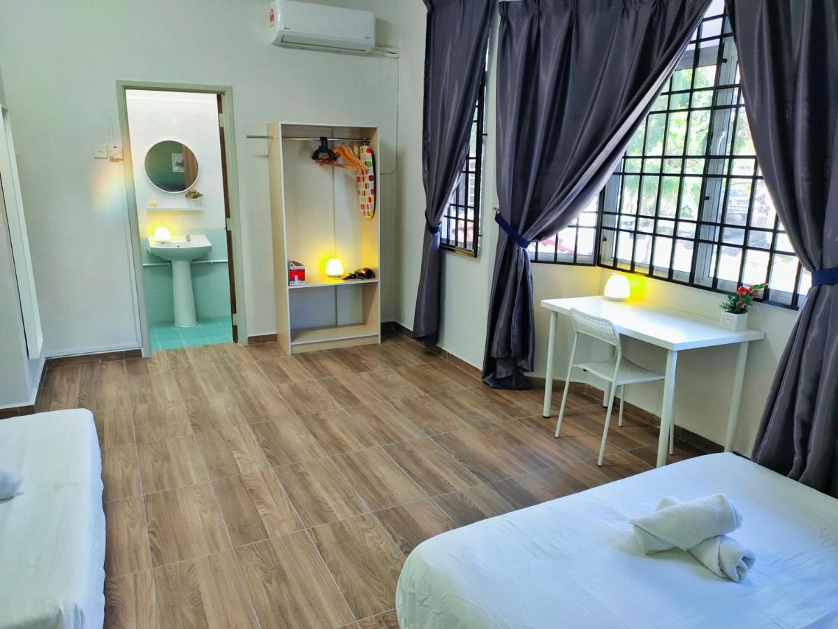 Semi-Detached, Up To 21 Pax, 4 Bedrooms, 3 Bathrooms, 4 Car Parks By Star Home Bayan Lepas Luaran gambar